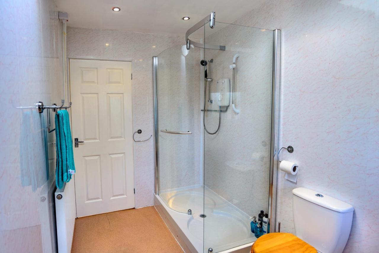 Carys Serviced Accommodation Swansea Ruang foto